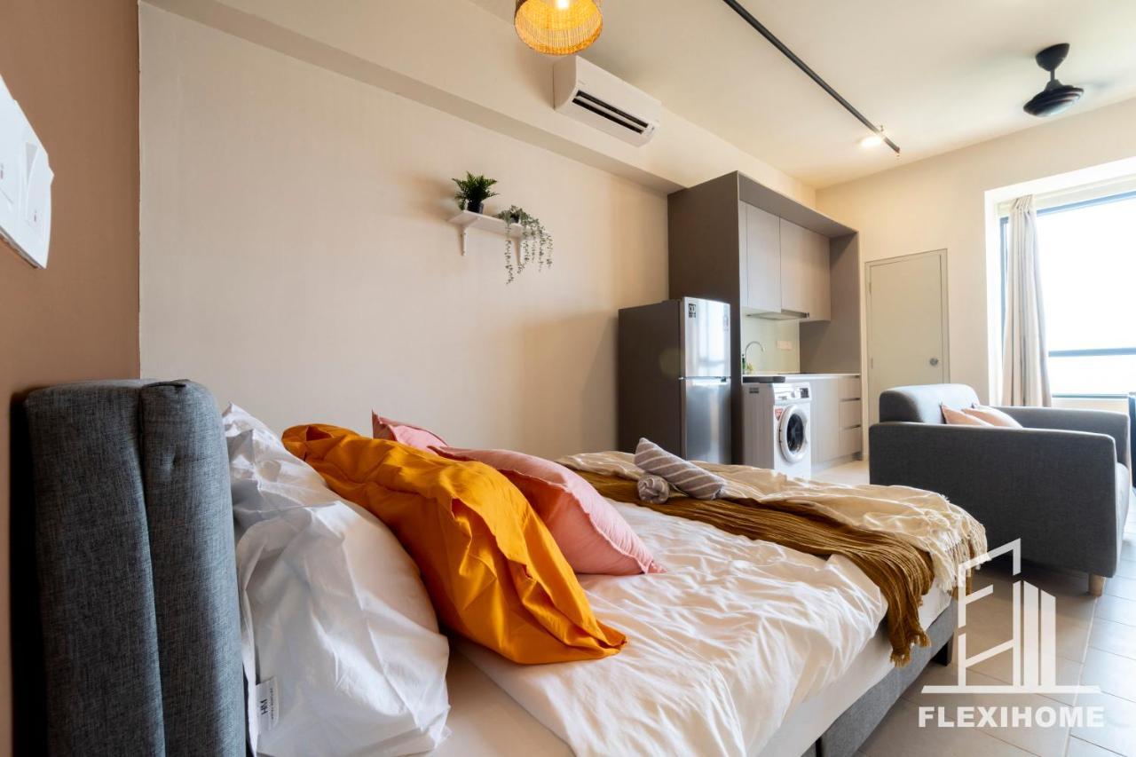 Tamarind Suites Cyberjaya: Work-Friendly Day Stay by Flexihome-MY Exterior photo